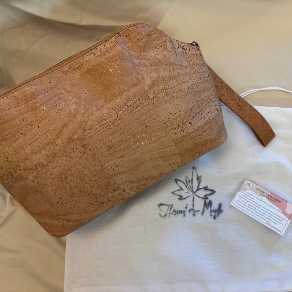 Beautiful Thread & Maple brand Cork Necessaire (Knitting Project Bag) - Picture 1 of 2